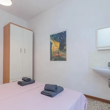 Budget! Free Parking 2 Comodo Lido di Jesolo