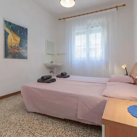 Budget! Free Parking 2 Comodo Lido di Jesolo
